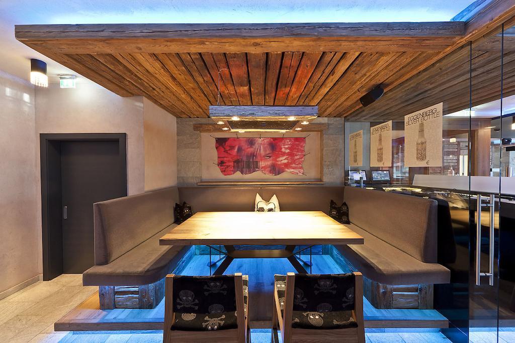 Harakiri Partyhouse Hotel ไมย์อาโฮเฟิน ภายนอก รูปภาพ