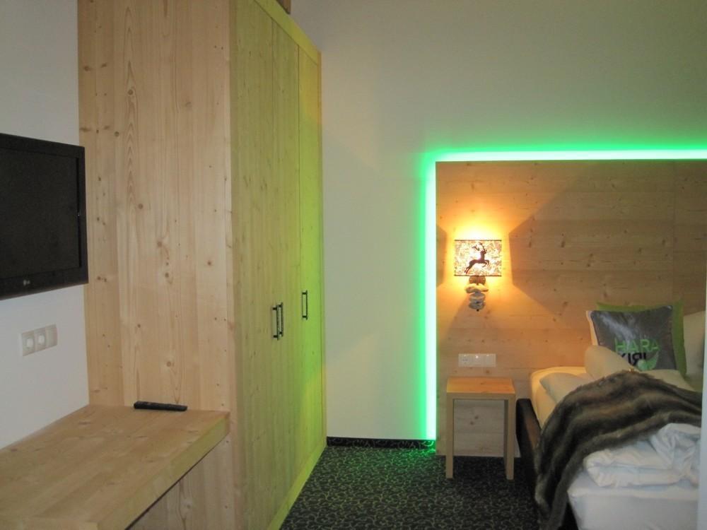 Harakiri Partyhouse Hotel ไมย์อาโฮเฟิน ภายนอก รูปภาพ